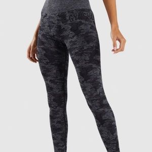 GYMSHARK Camo
